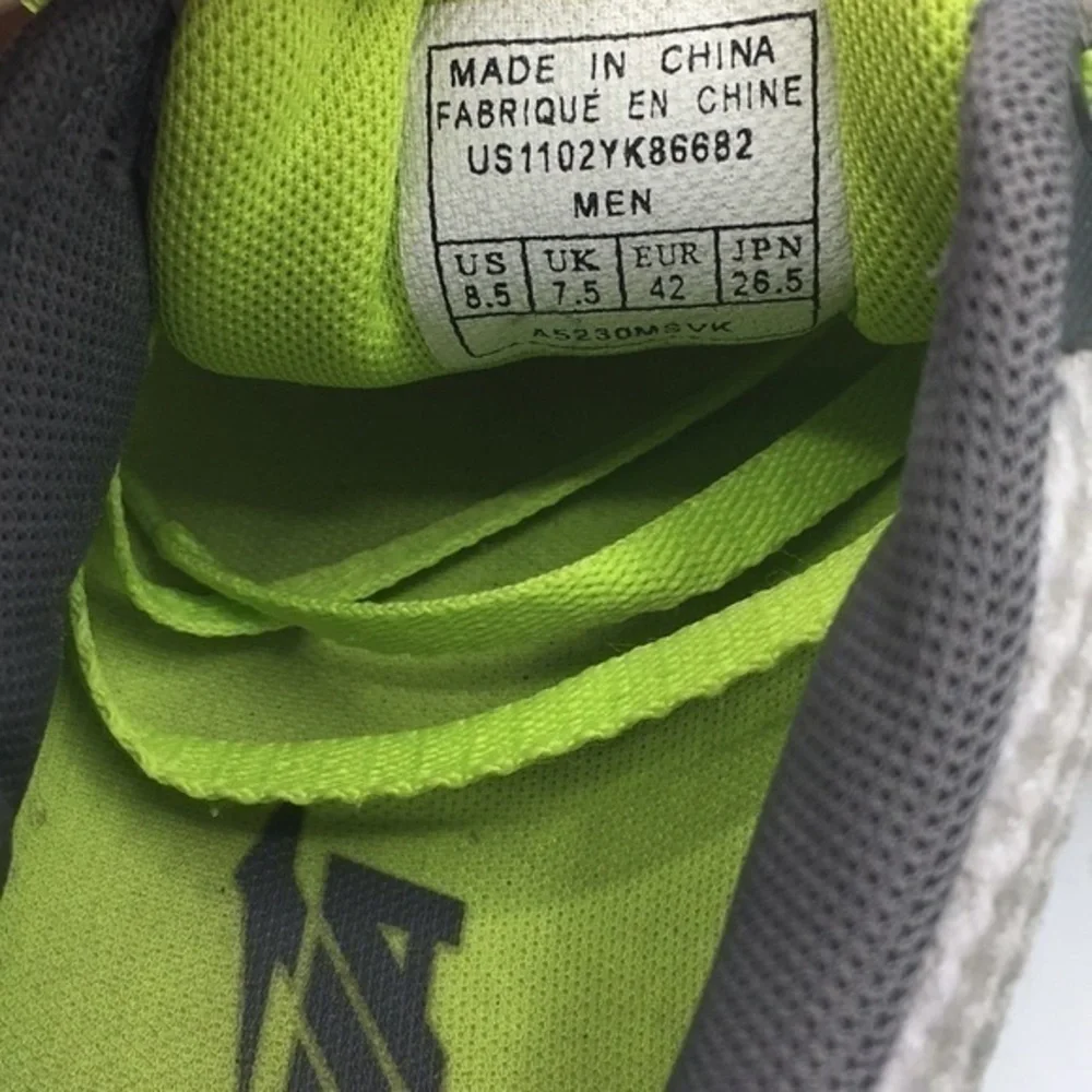 AVIA 180 mens gray and green athletic shoes